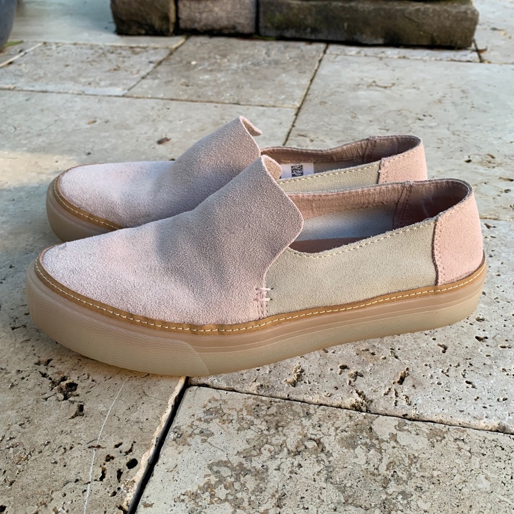 TOMS Blush Suede Women’s Sunset Slip-Ons 8